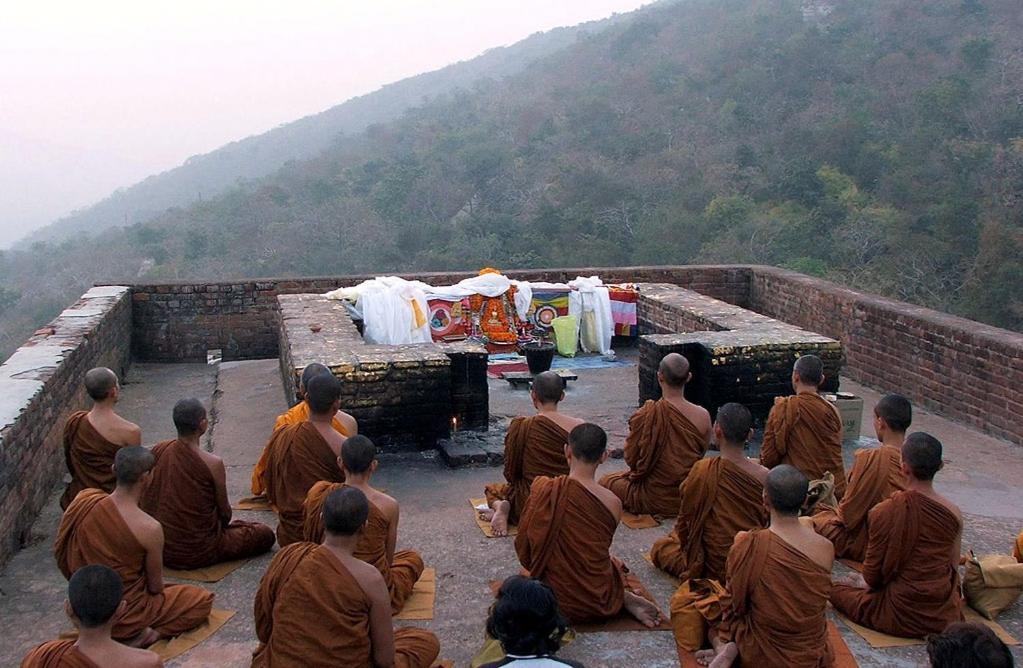 Hotel Anand Lok Rajgir Bagian luar foto